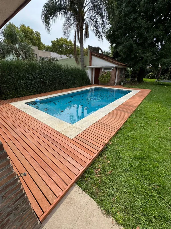 Reseña de María Luz